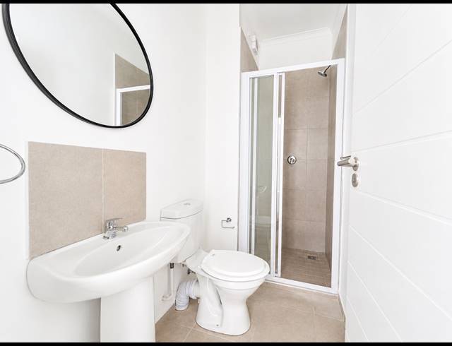 2 BEDROOM APARTMENT FOR SALE IN WATERFALL